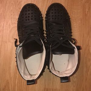 AUTHENTIC Christian Loubotin RED BOTTOM best offer